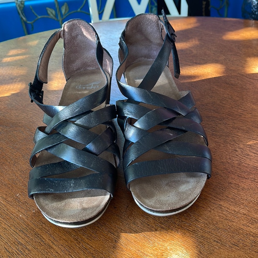 Dansko black sandals size 40 size 10US